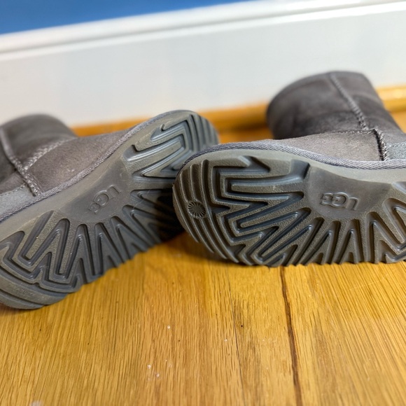 UGG Kids Gray Boots - Picture 4 of 7
